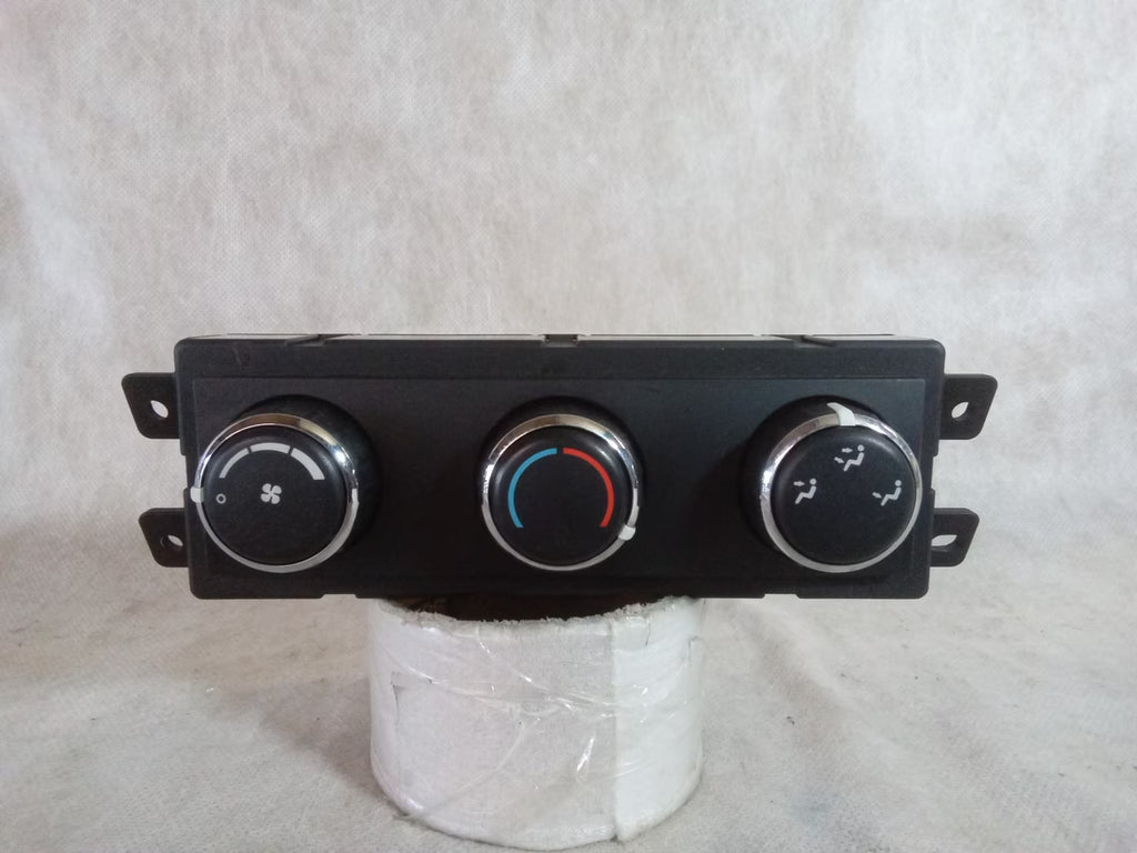 Rear Roof Mounted Temperature Control G28801