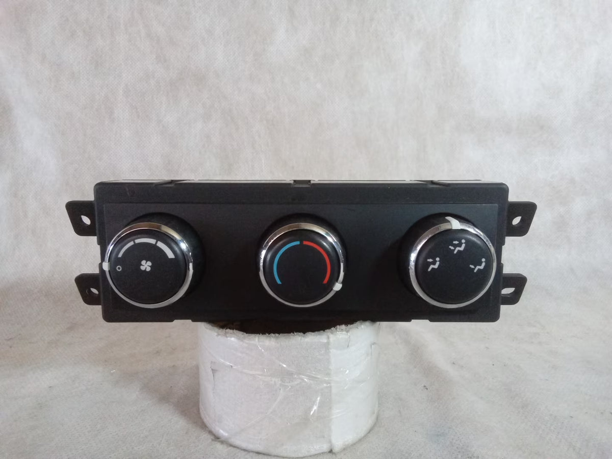 Rear Roof Mounted Temperature Control G28801