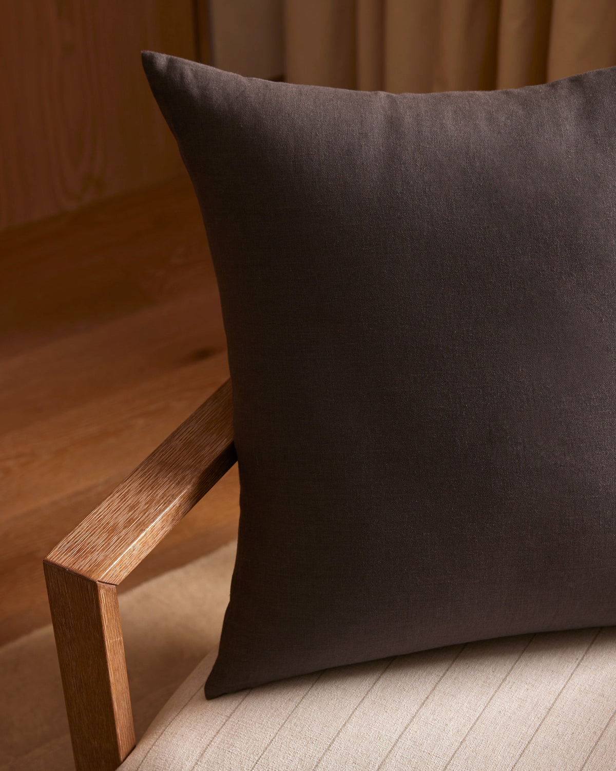 Linen Throw Pillow