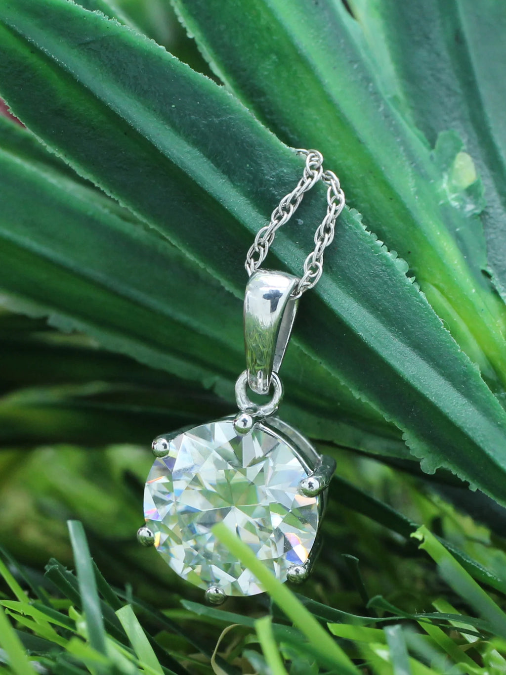 18K White Gold Over Sterling Silver Moissanite Pendant Necklace E932