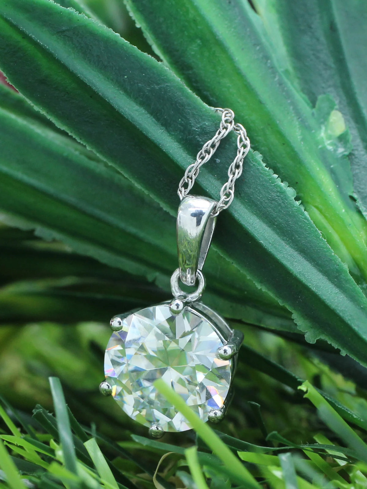18K White Gold Over Sterling Silver Moissanite Pendant Necklace E932