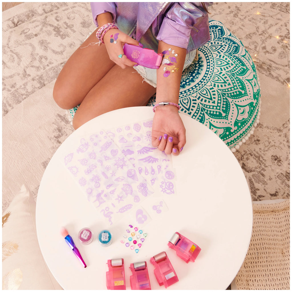 Shimmer Me Body Art with 4 Metallic Foils and 180 Designs U483434