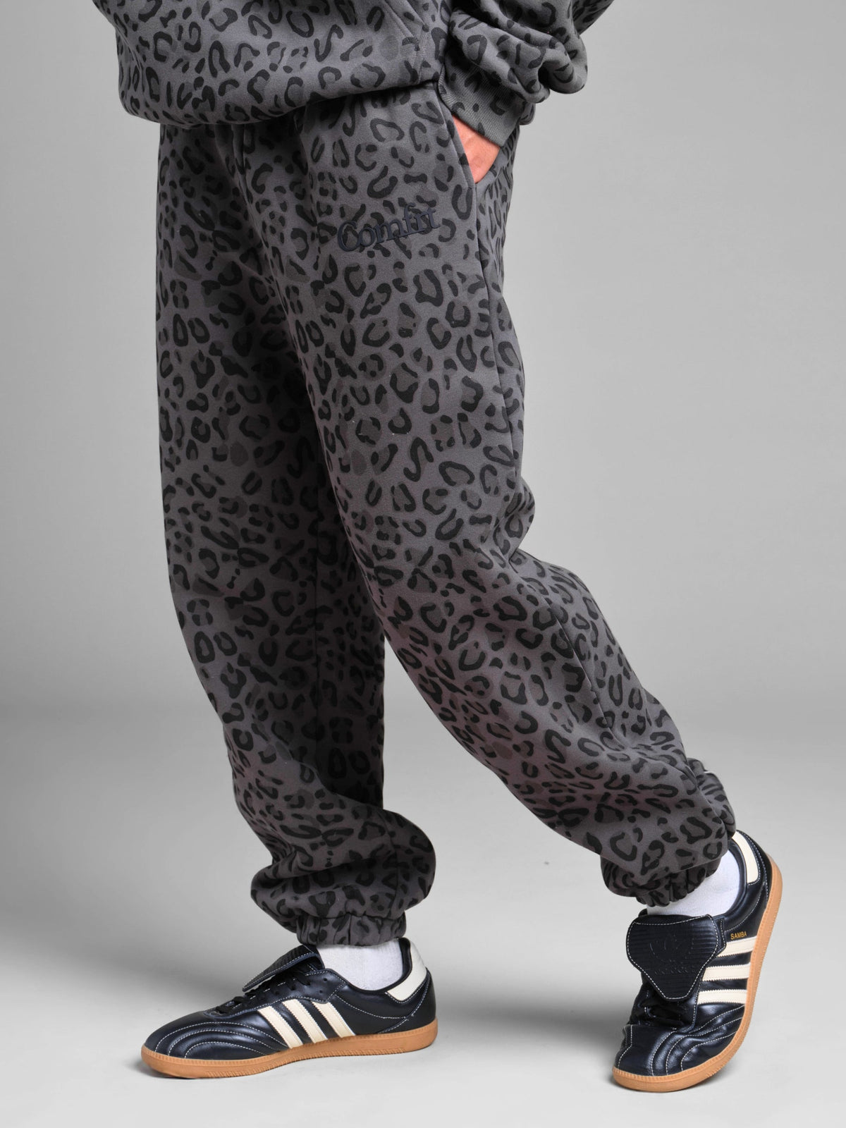 Minimalist Sweatpants