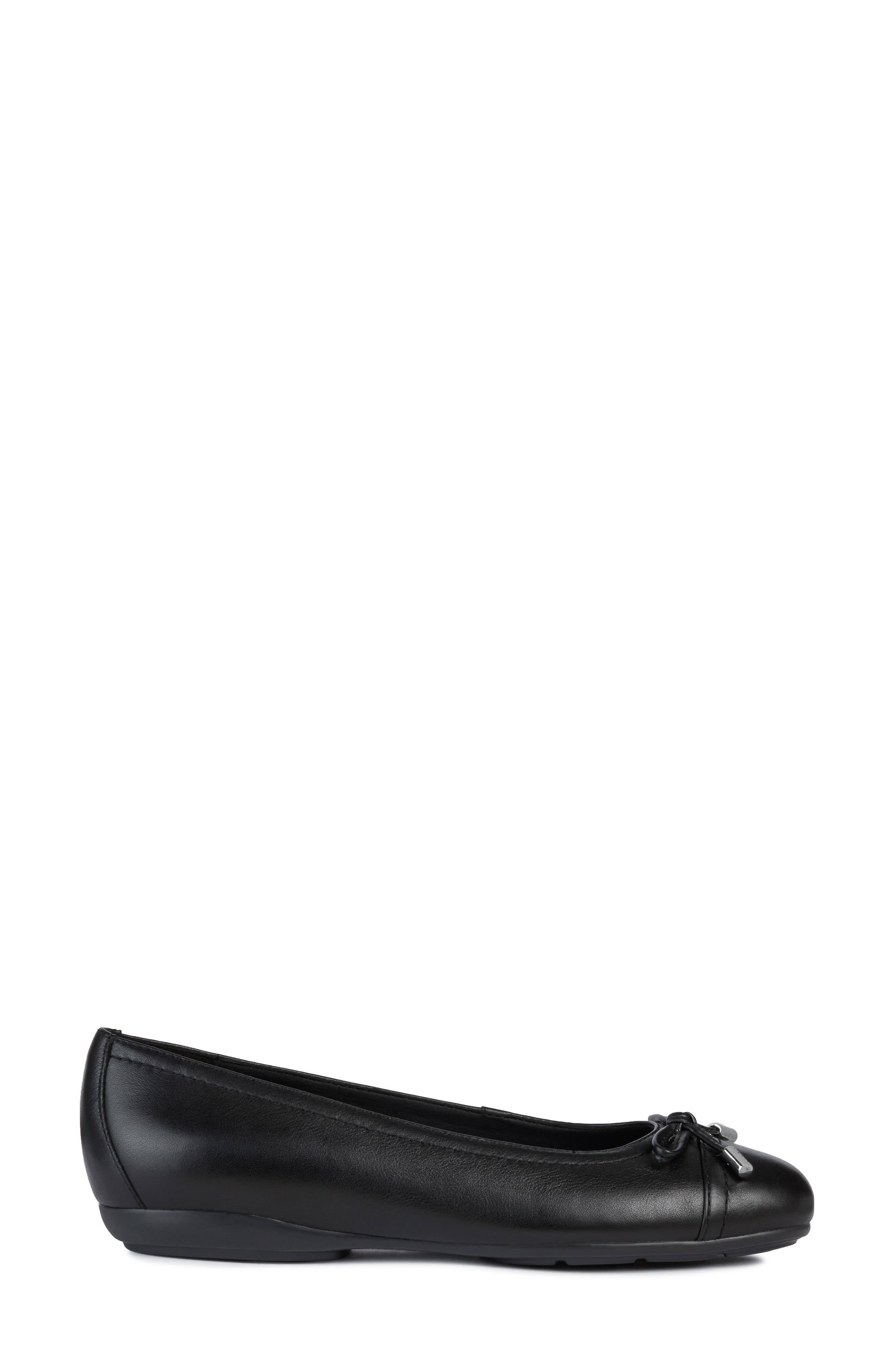 Navy Leather Ballerina Flat T388
