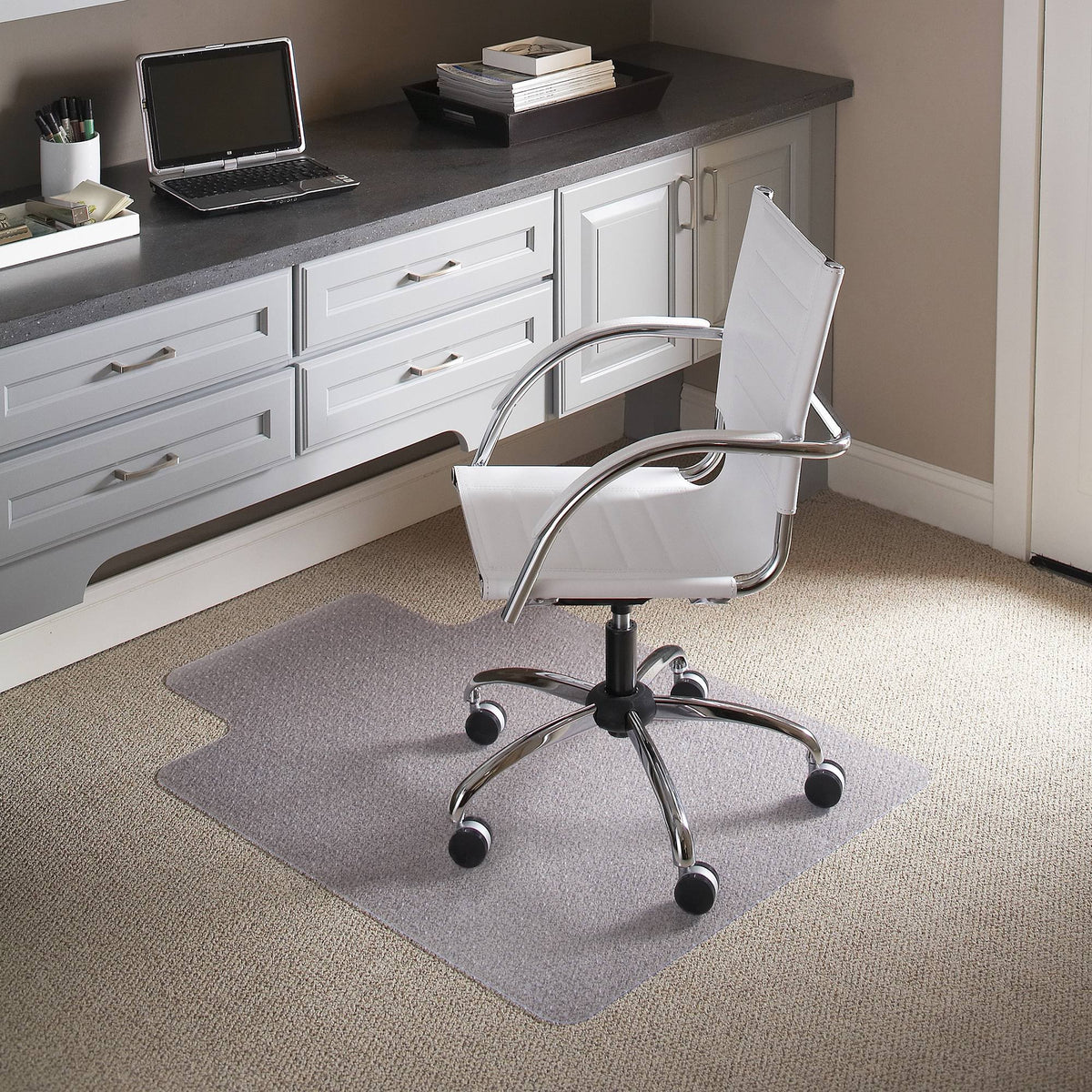 Clear Contemporary Carpet Chair Mat with Lip T89564