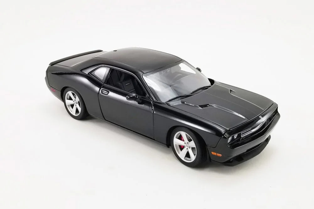 Matte Black 1/18 Scale Diecast Model Toy Car H94130