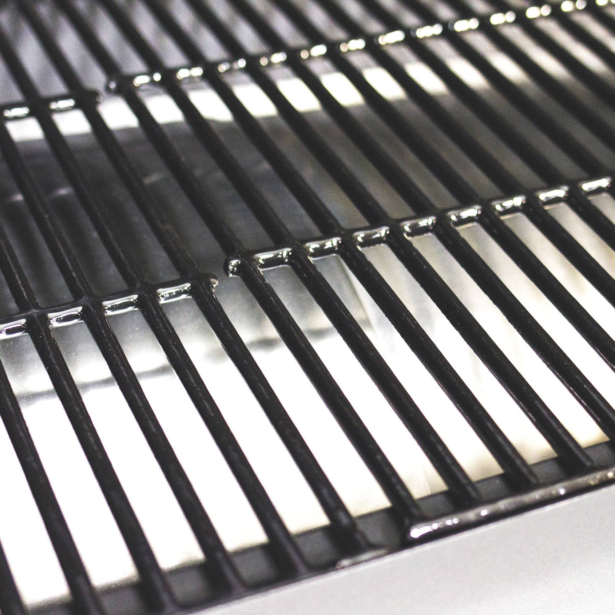Black Wood Pellet Grill O430956
