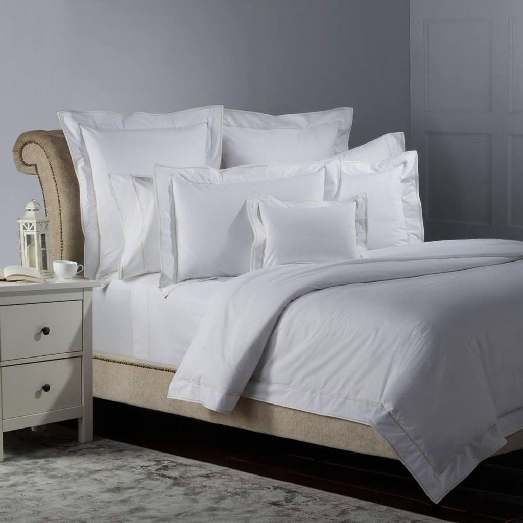 Full/Queen White Duvet Cover Z4369