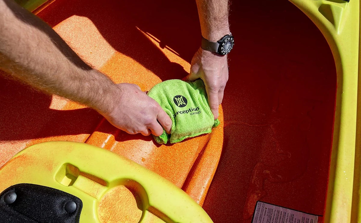 Yellow Kayak Water Absorbing Sponge O2313