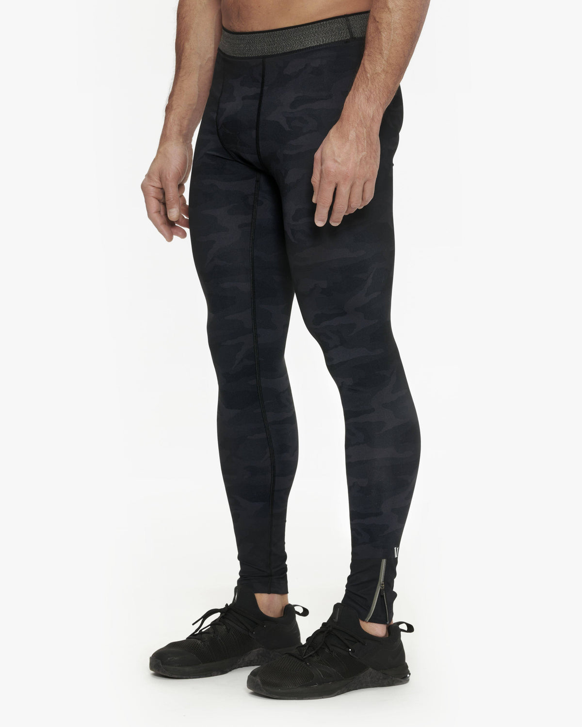 Black Camo Compression Tight E9122